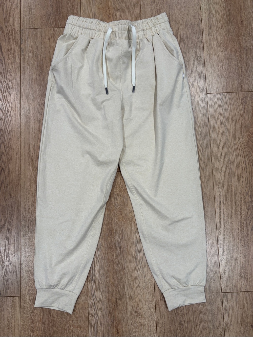 Feat Cream Oatmeal Lounge Jogger Pants Size S NWT Drawstring Athleisure
